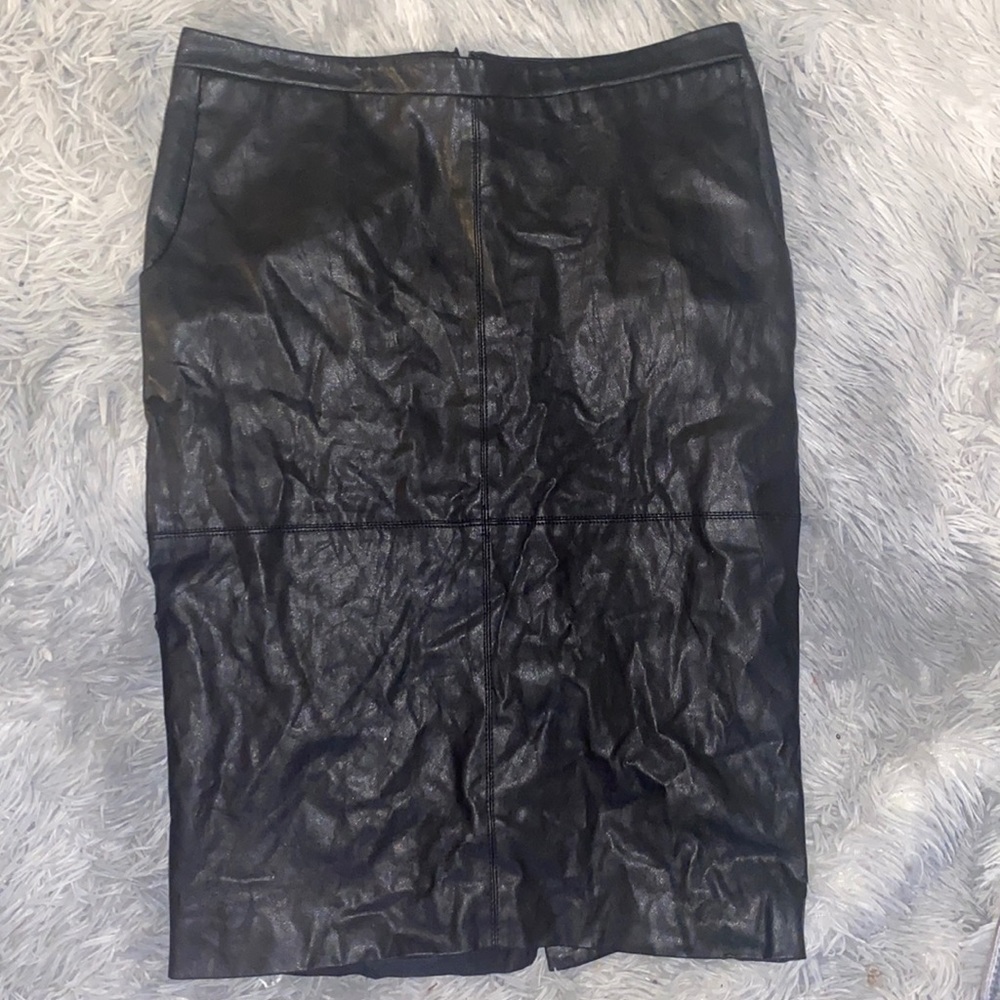 Eva Mendez leather skirt
